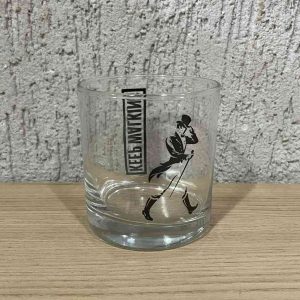 COPO EM VIDRO JOHNNIE WALKER KEEP WALKING