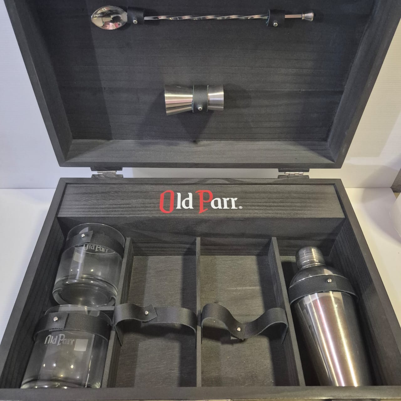 CAIXA DO KIT OLD PARR PRESS V2 - (SEM BEBIDAS)